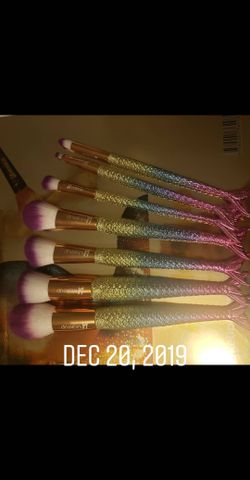 mermaid makeup brushes