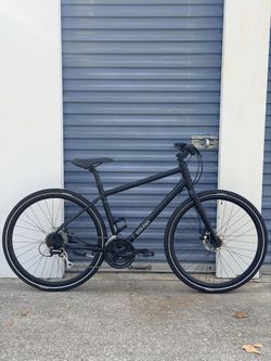 Co-Op City 1.1 Hybrid Bike 