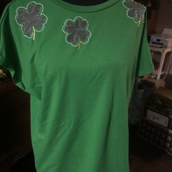 St Paddy’s Day Shirt New W Tags