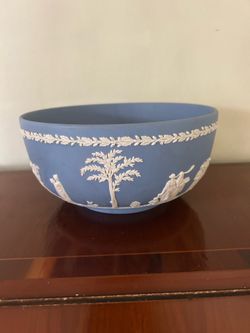 Wedgewood Jasperware round sacrifice bowl