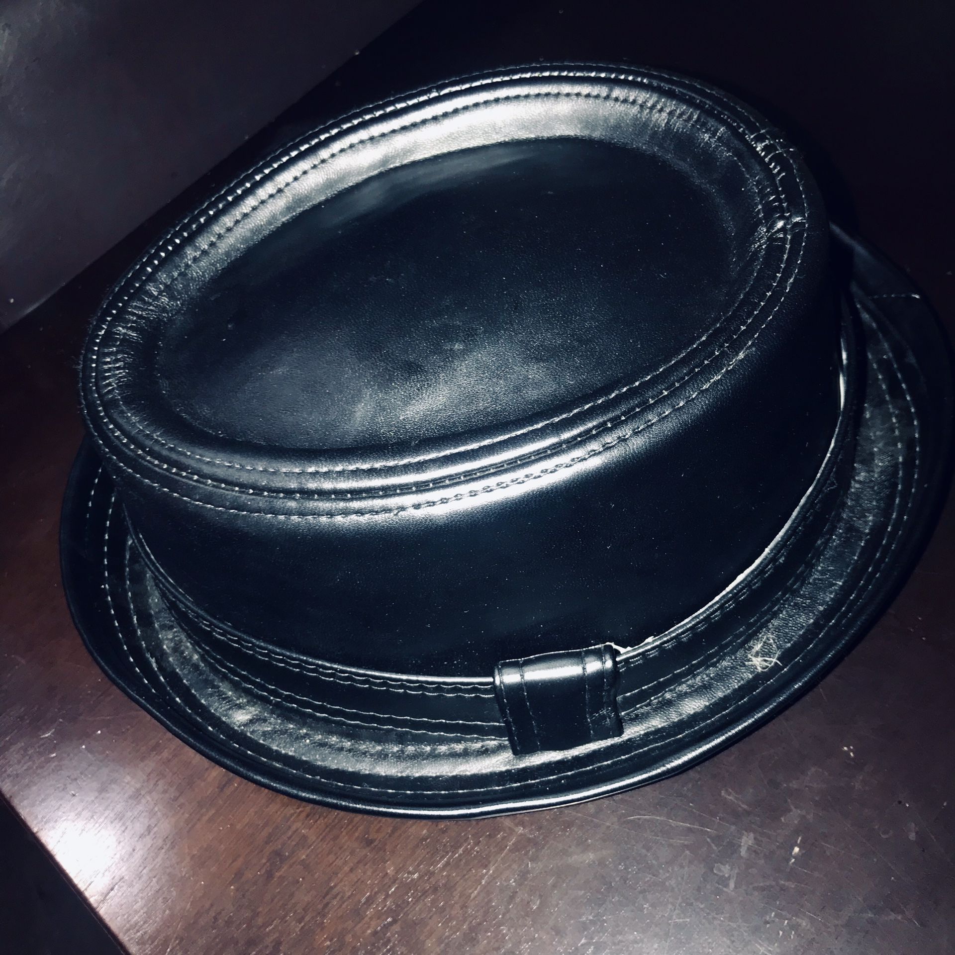 Black leather Top-hat