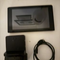 Nintendo Switch (No Joy-cons)