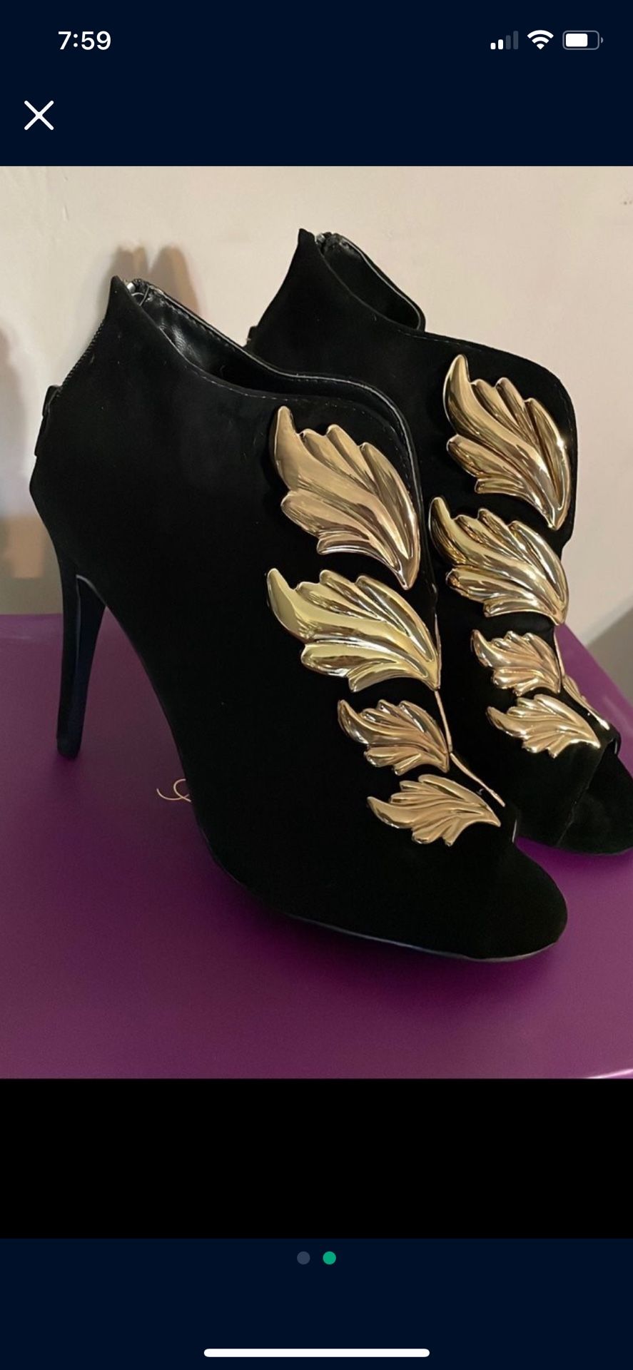 Anne Michelle Black & Gold Boot Heels Women Size 9