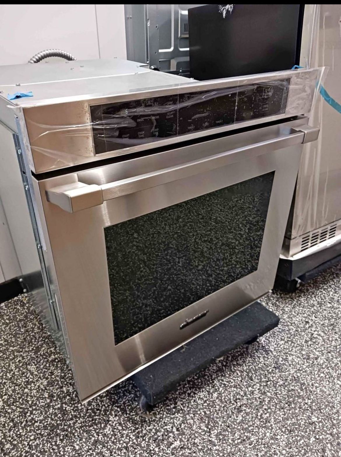 Dacor 27” Single Wall Oven