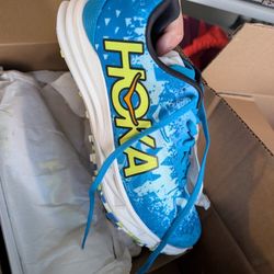 Hoka shoes