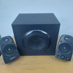 400 Watts Peak Speaker Set / 200 Watts RMS Power. 