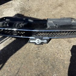 2008 Chevy Avalanche Grille 