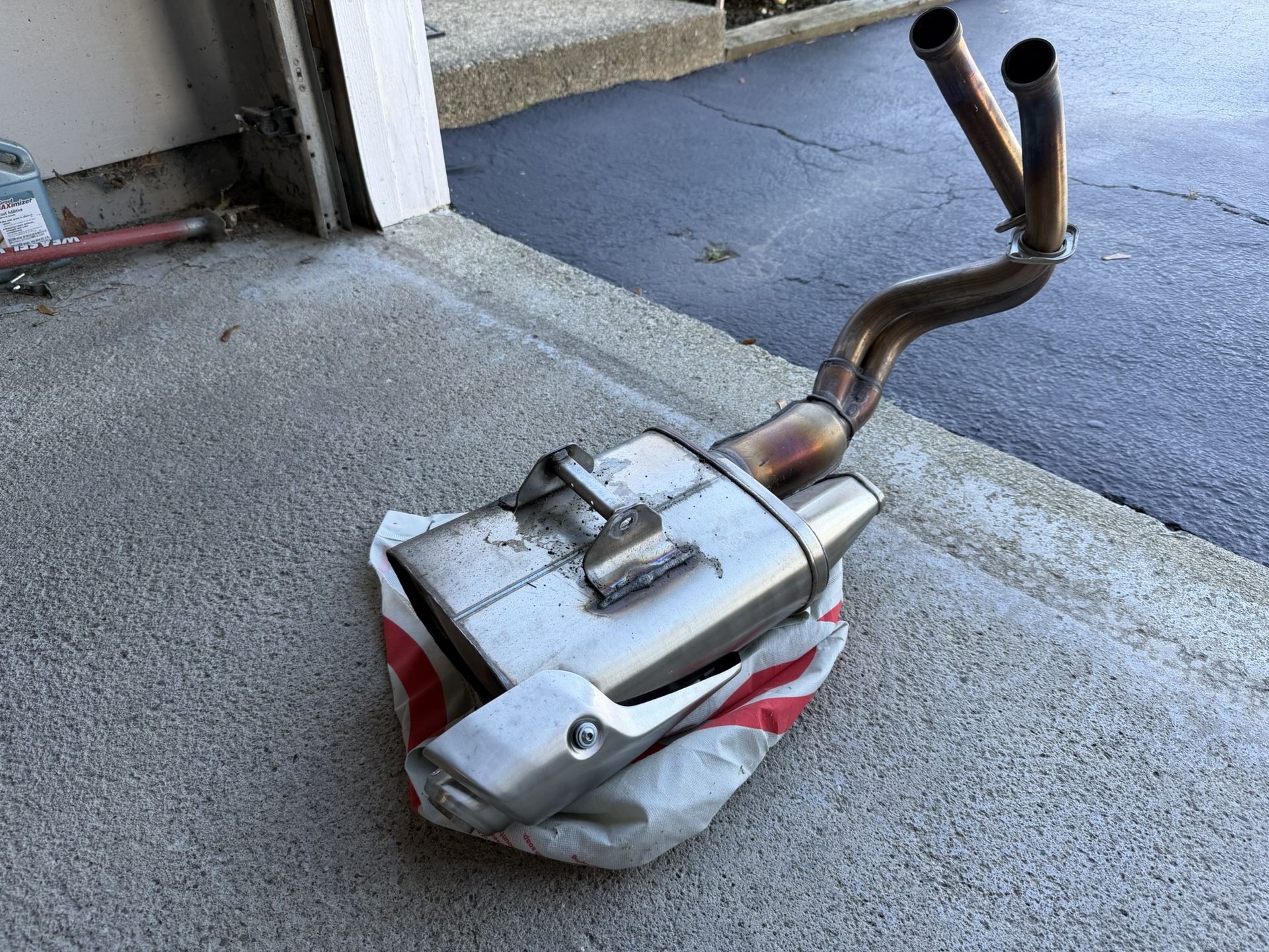 Z650 Kawasaki Stock Exhaust 650r Only 600 Miles On It Like New