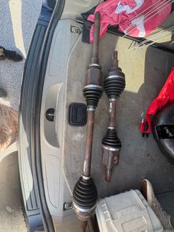 Front axles for 2012 Jeep grand Cherokee