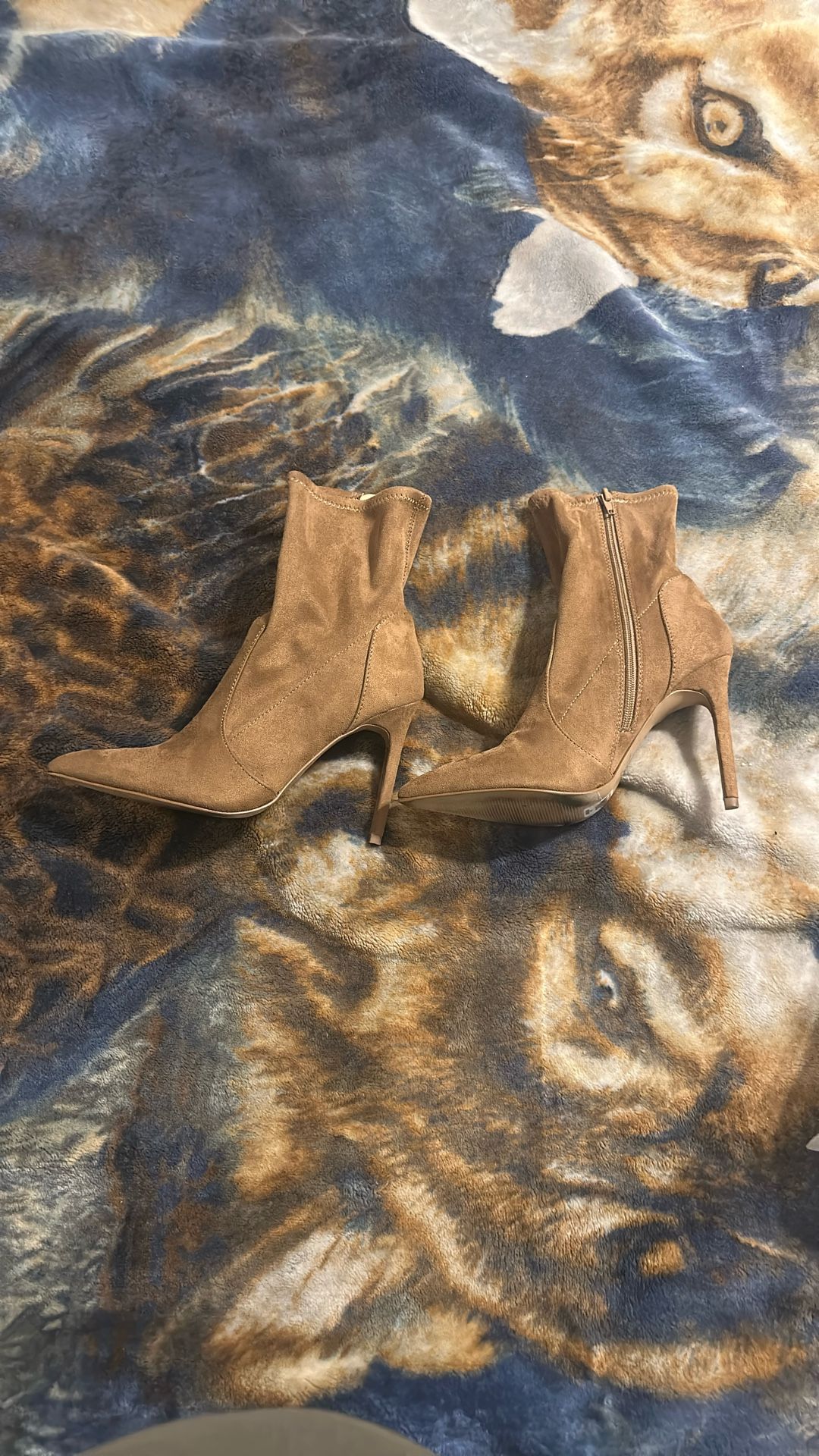 Brown Boots Size 8