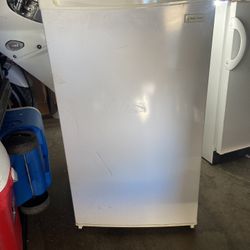 Mini Fridge/Freezer