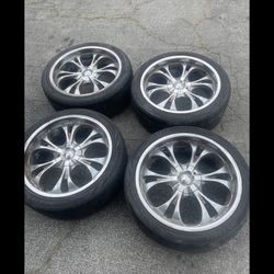 4 X 265/40r22 5x120 5x4.72 5x4.5 5x114.3 Chrome rims Wheels Good 80% Tires Treads !