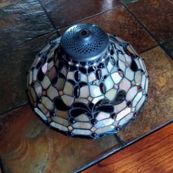 Real Nice Mosaic Lamp Shade Aprox 12 To 14 In Round