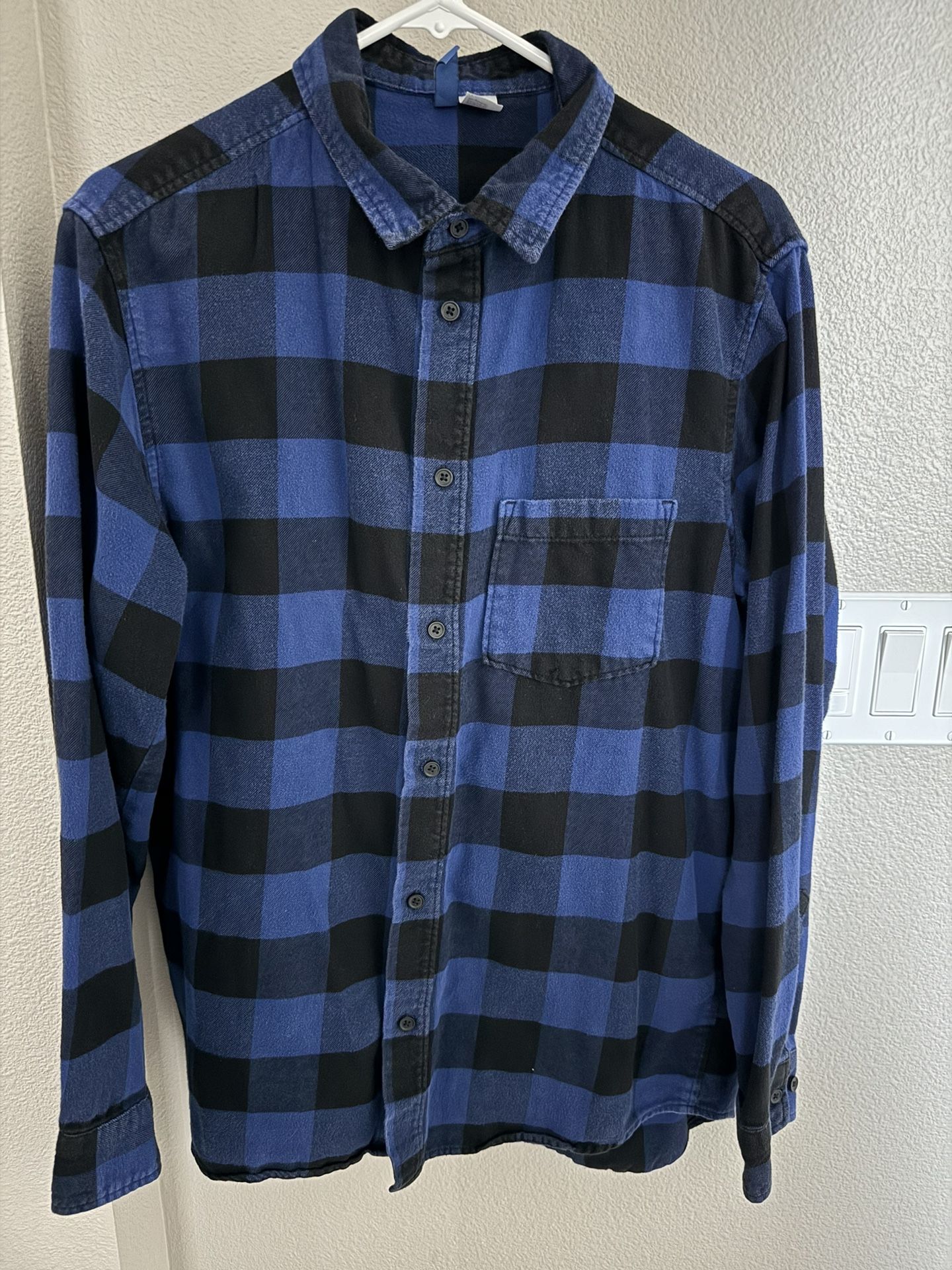 Divided By H&M Plaid Button Down Shirt Medium