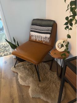 Accent chair