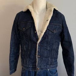 Vintage 80s Levi’s Sherpa Lined Denim Jacket USA Made 44L Trucker Distressed