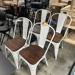 Dining Chairs Set of 4 / Juego de 4 sillas de comedor