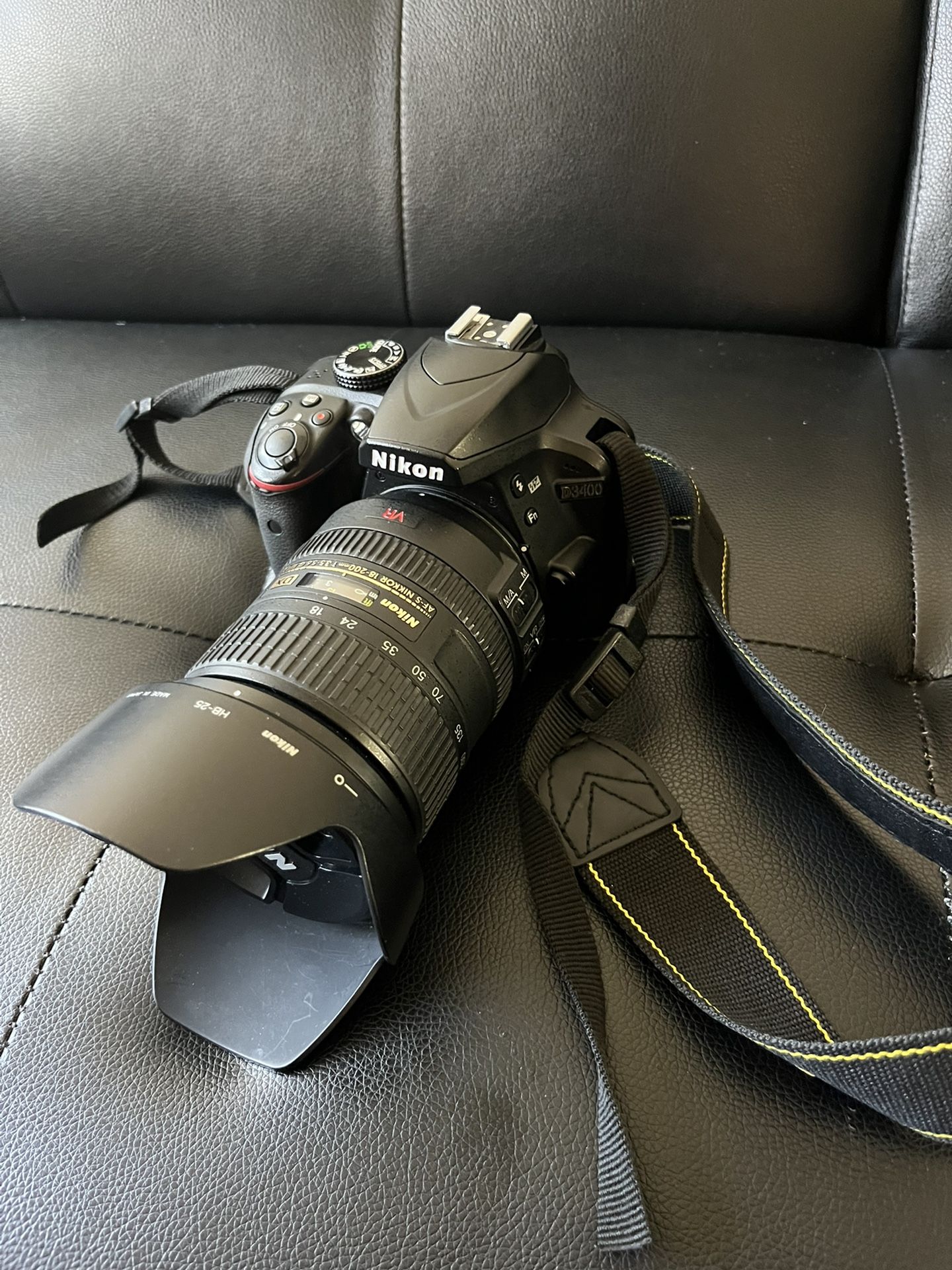 Nikon D3400 W/ Lens