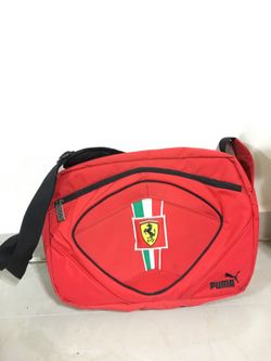 Bulto Puma Edicion Ferrari