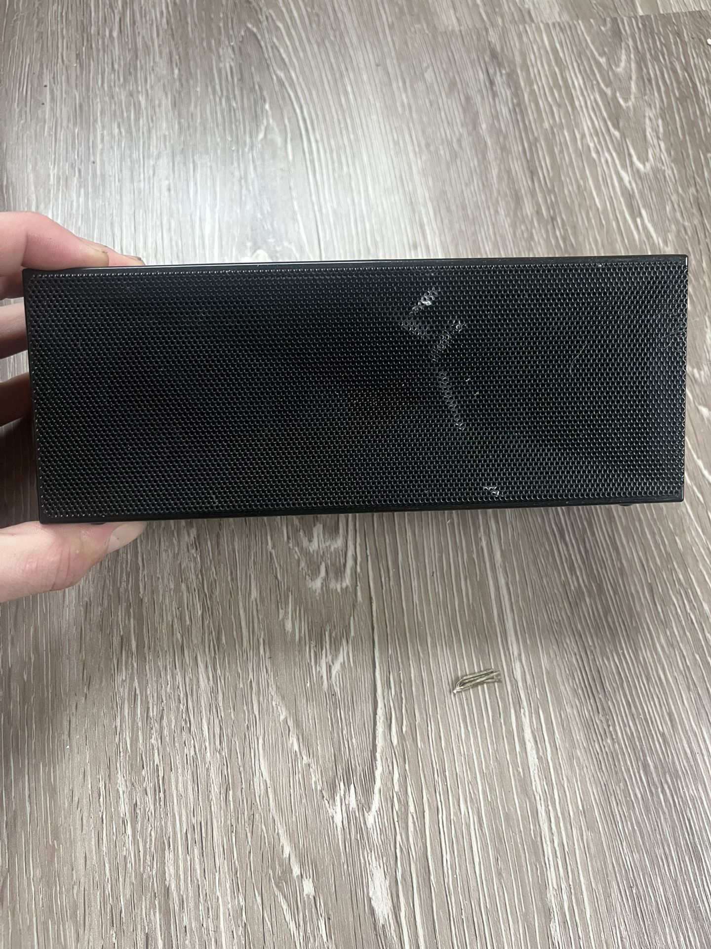 Portable Speaker (Amazon Basics) 