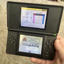 Nintendo DS Lite