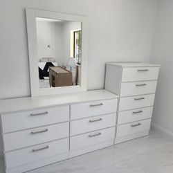 ✨DRESSER WITH MIRROR AND CHEST 