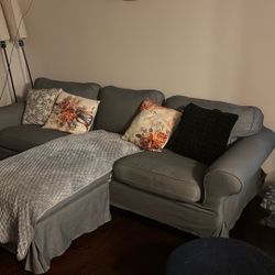 Couch With Foot Extender 