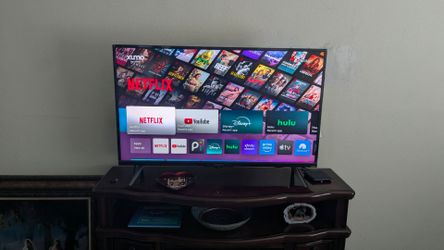 Gigabyte AORUS FV43U 43" 4K 144Hz HDR Gaming Monitor