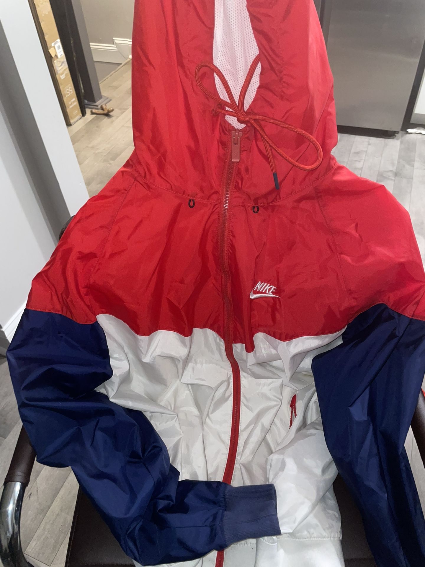 Nike Coat -Size L