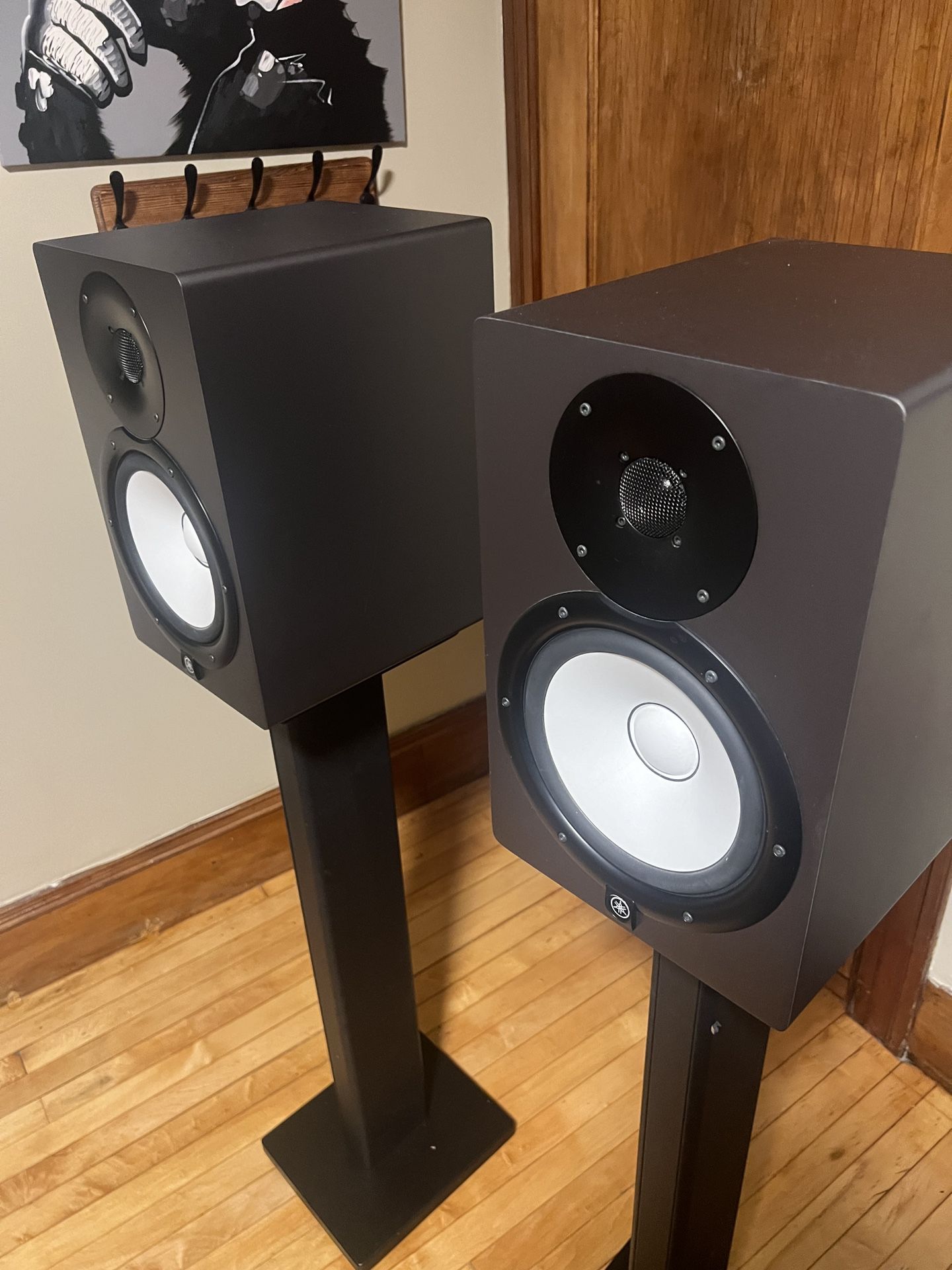 Yamaha HS8 Monitors (with stands)