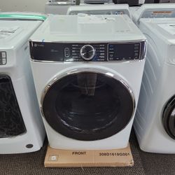 Profile 7.8 cu ft. vented Electric Dryer in
White with Steam and Sanitize Cycle- ENERGY
STAR