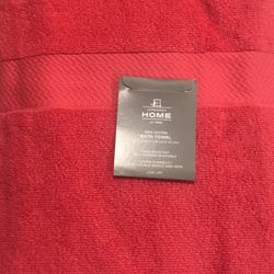JC Penny Bath Towel Carnival Pink 30 in x 54 In