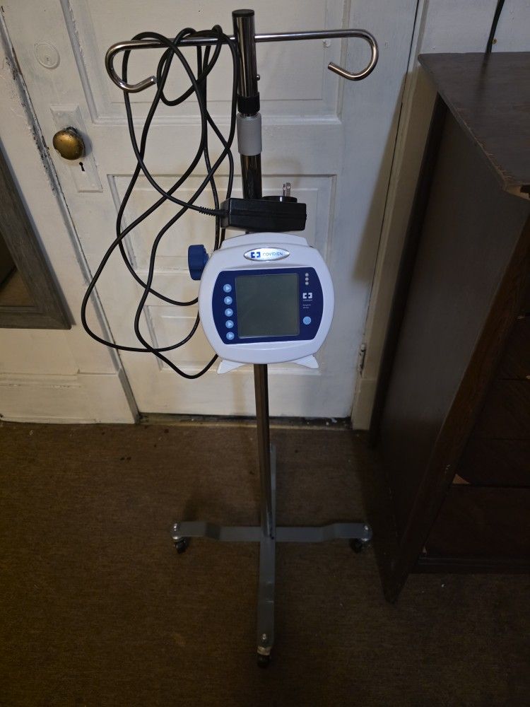 Kangaroo ePump Enteral Feeding Pump