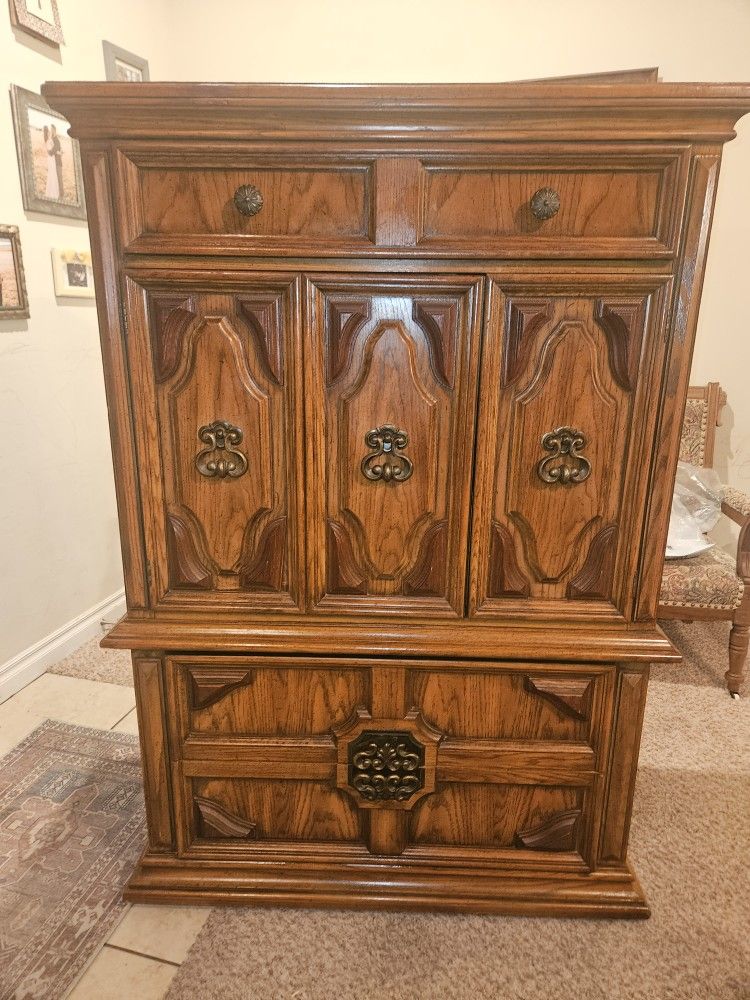 Dresser Set