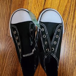 Kid's Faded Glory Black Tennis Shoes 