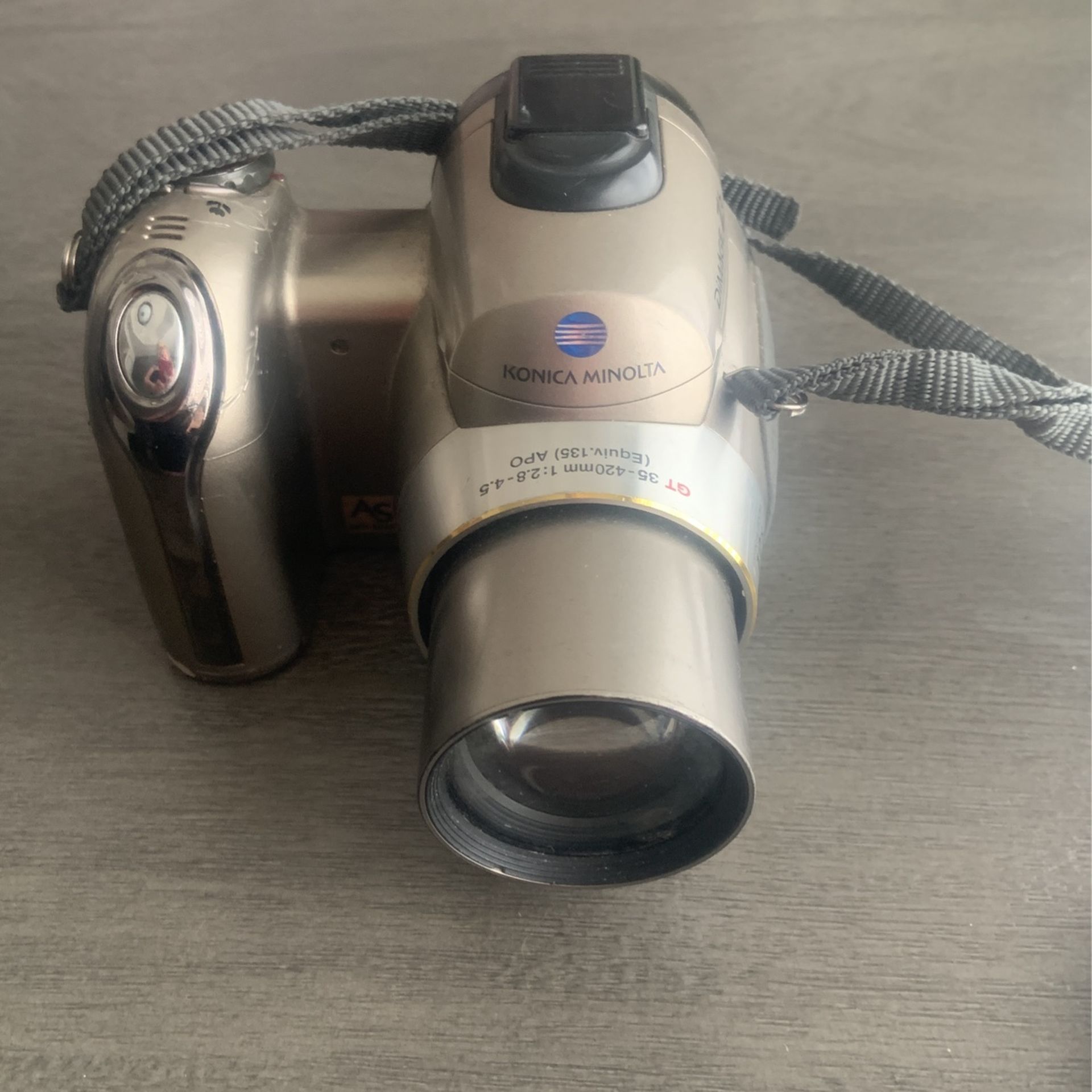 Konica Minolta DiMAGE Z6
