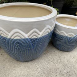 2 Beautiful Ceramic Pots 