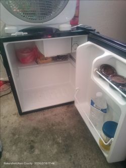 Insignia mini fridge