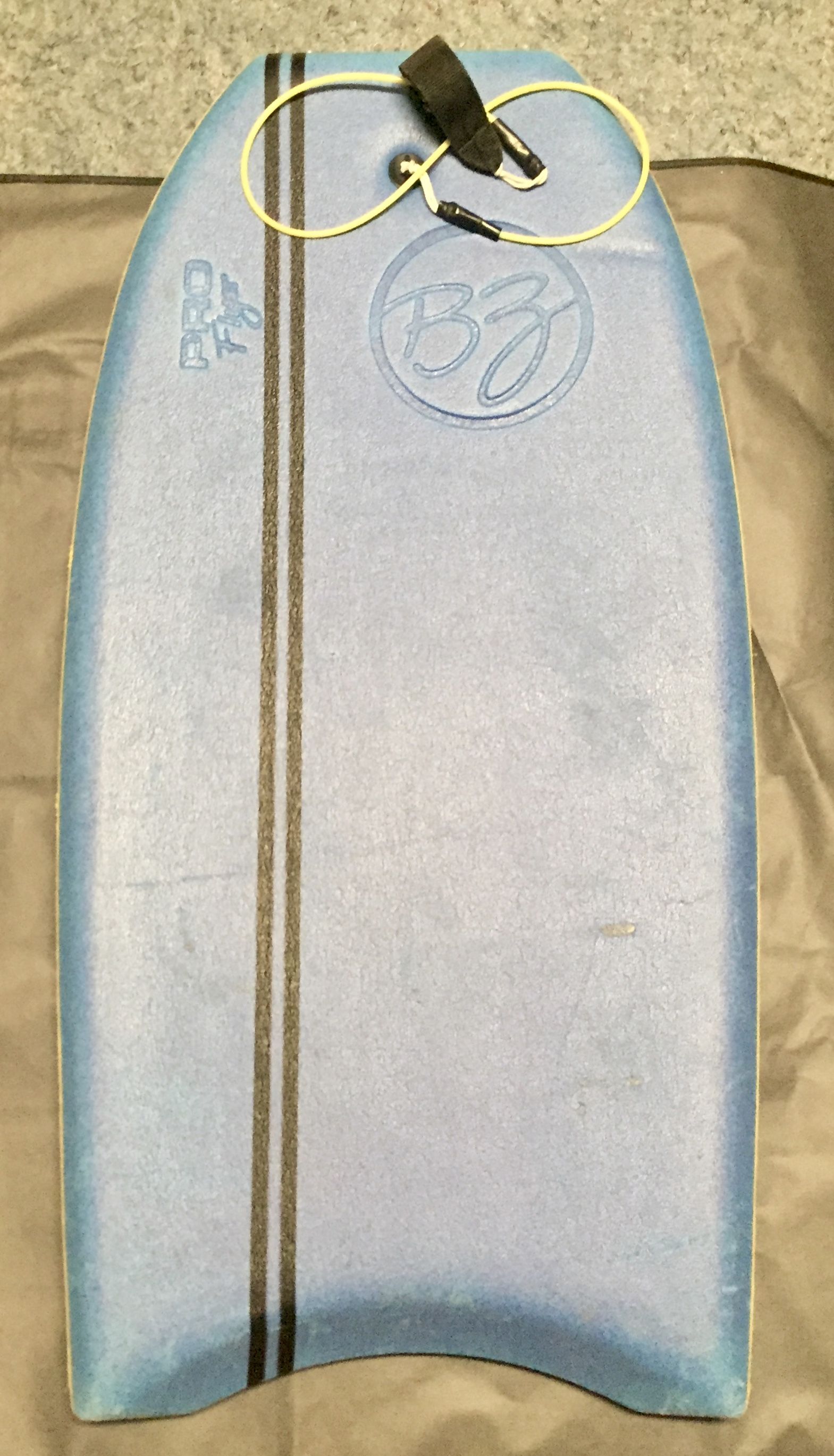 RARE Vintage 1987 BZ PRO FLYER Body/Boogie Board with Leash
