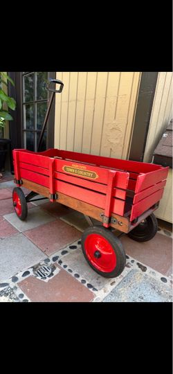 Radio flyer wagon