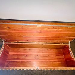 Vintage Mid-Century Lane Cedar Hope Chest Trunk