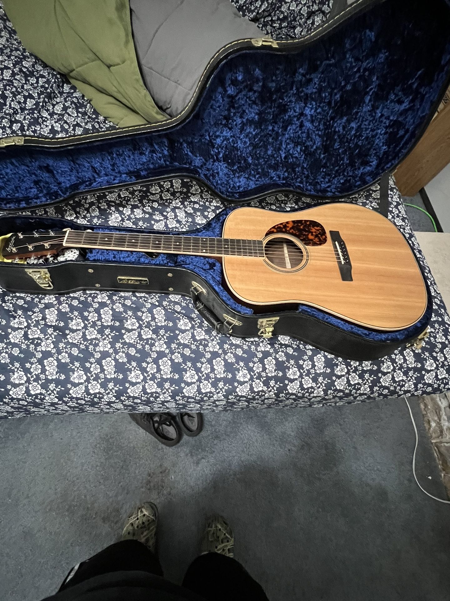 Larrivee D-03R