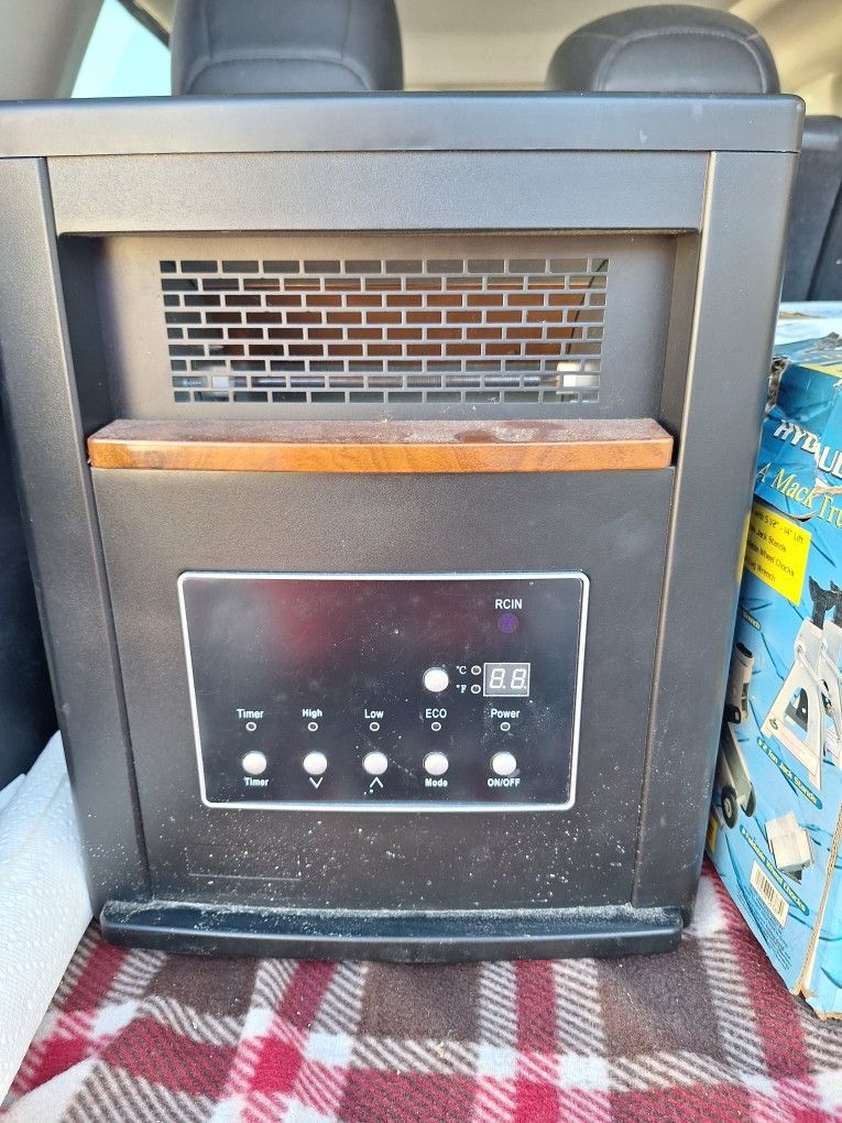 Lifesmart 1500 W Infrared heater with remote