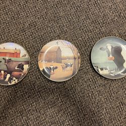 3 The American Folk Art Collection plates