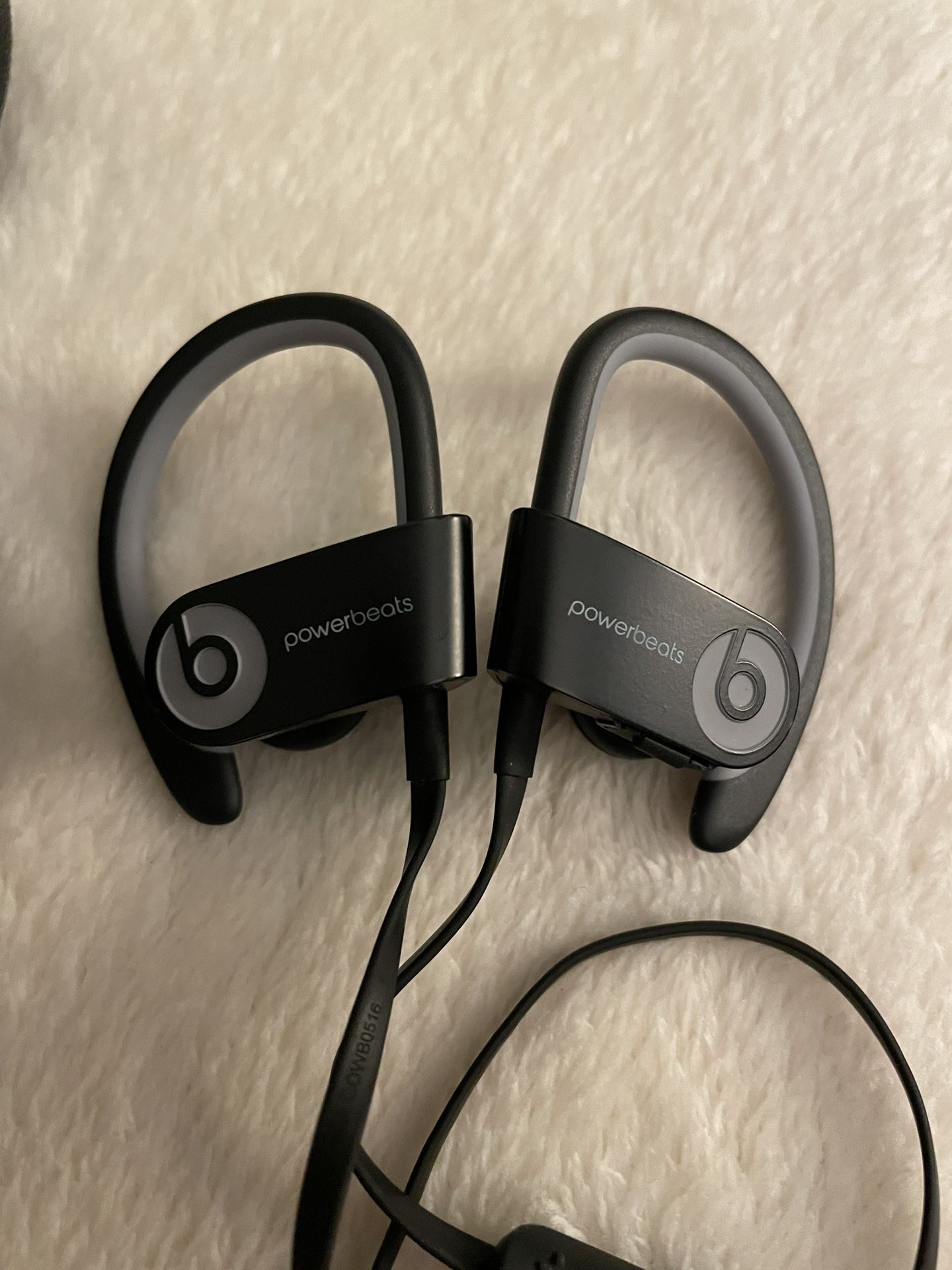 Powerbeats 2
