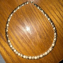 10k Gold Hugs & Kisses Necklace 