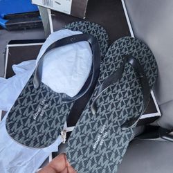 Michael jordan's flip flops brooks split club at eleven