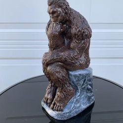 The Bigfoot thinker statue