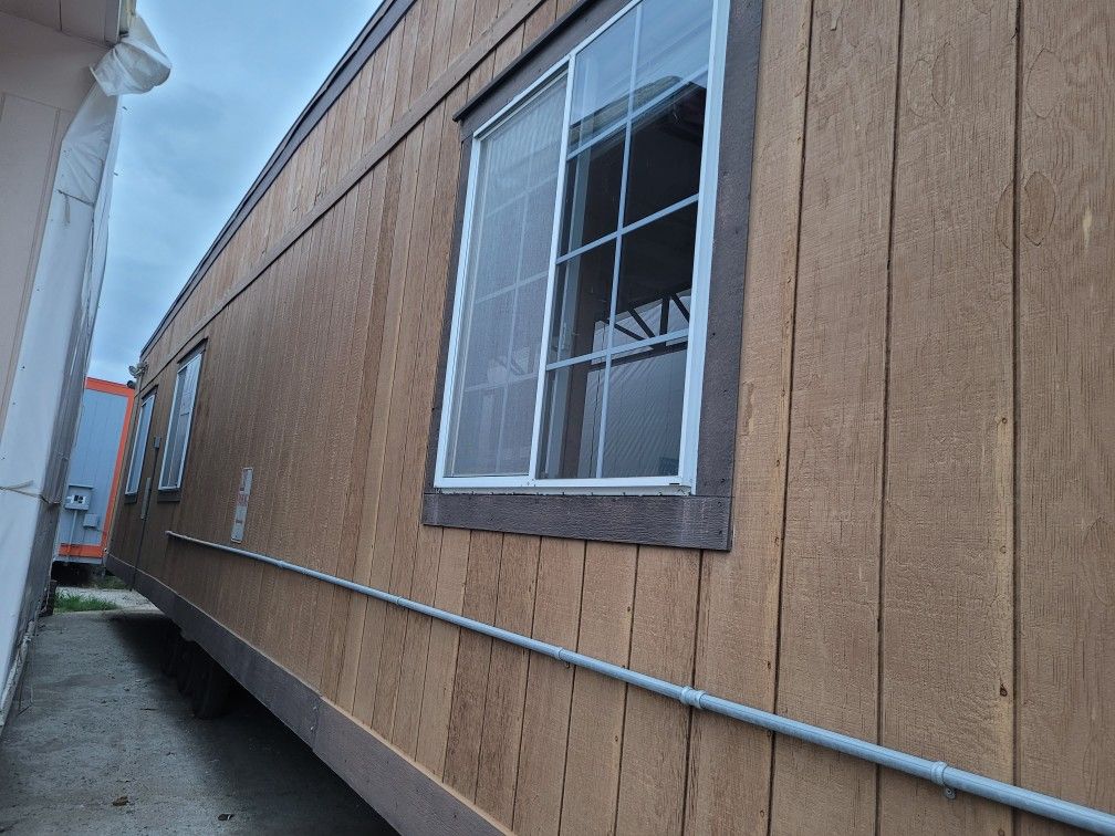 24x60 Ft Office Trailer Double Wide W Ac And Heat for Sale in Riverside