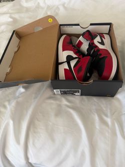 Kids Jordan 1 Sneakers
